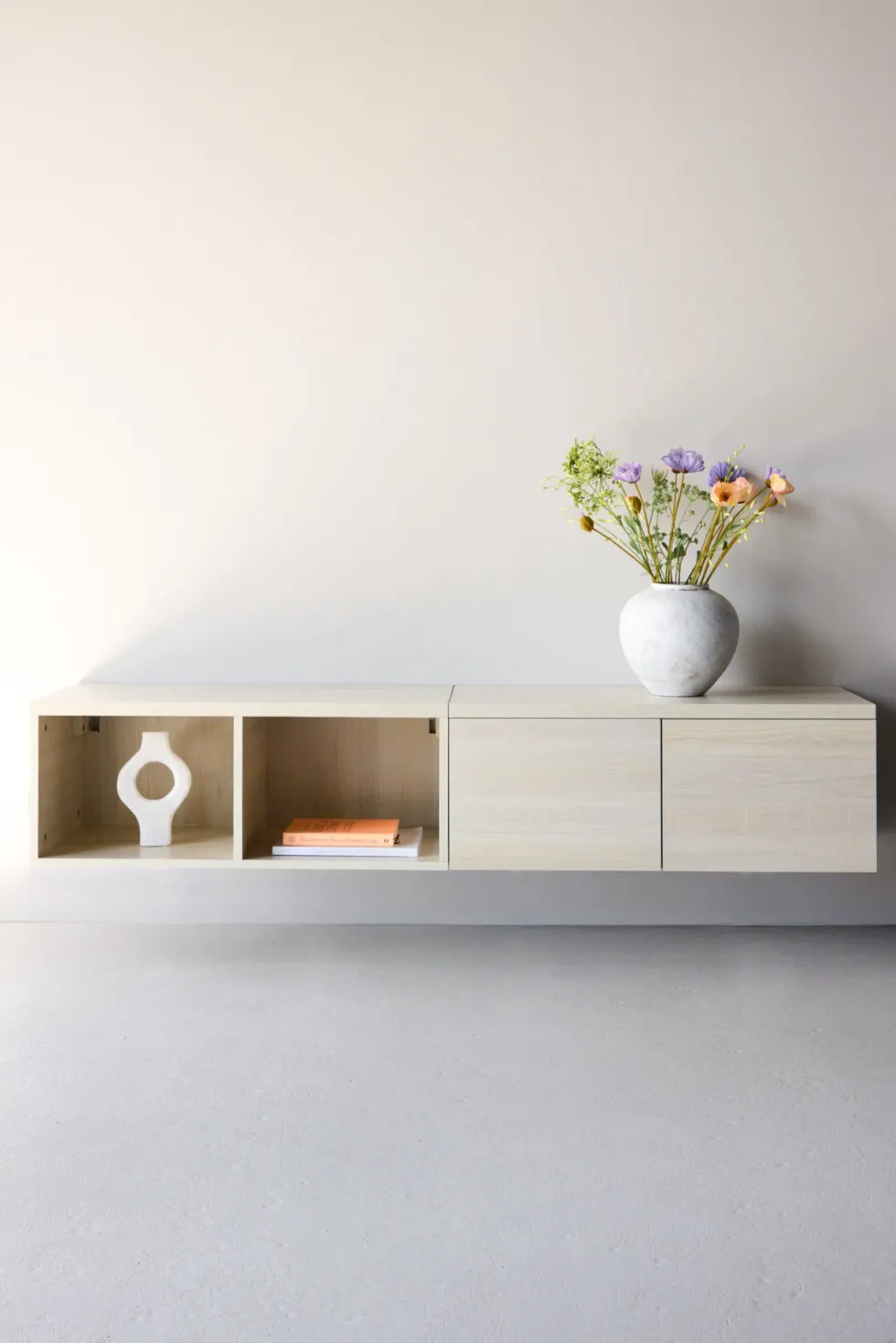 Nomi TV-bänkar 45 x 35 x 180
