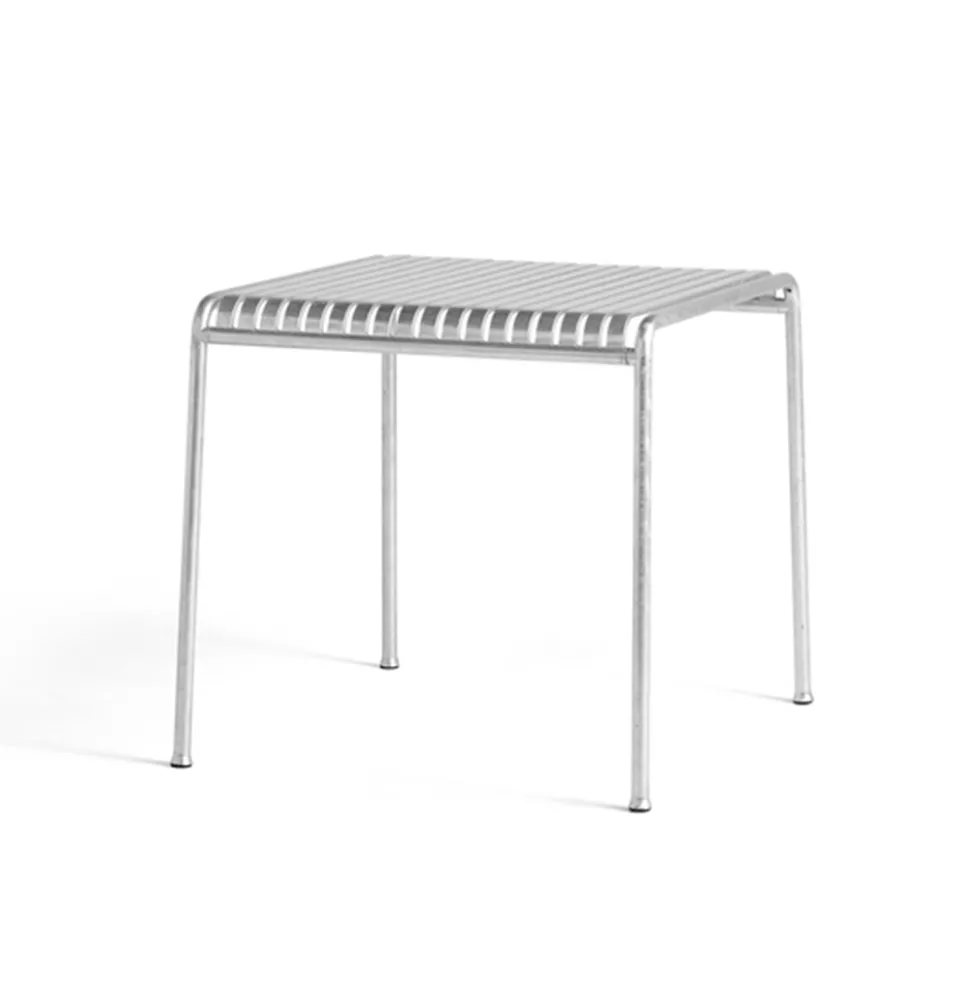 Palissade table 82
