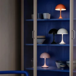 Panthella 160 portable bordslampa