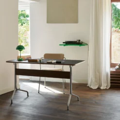 Pavilion AV17 desk