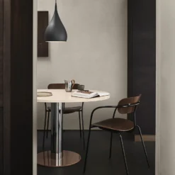 Pavilion AV1 stol