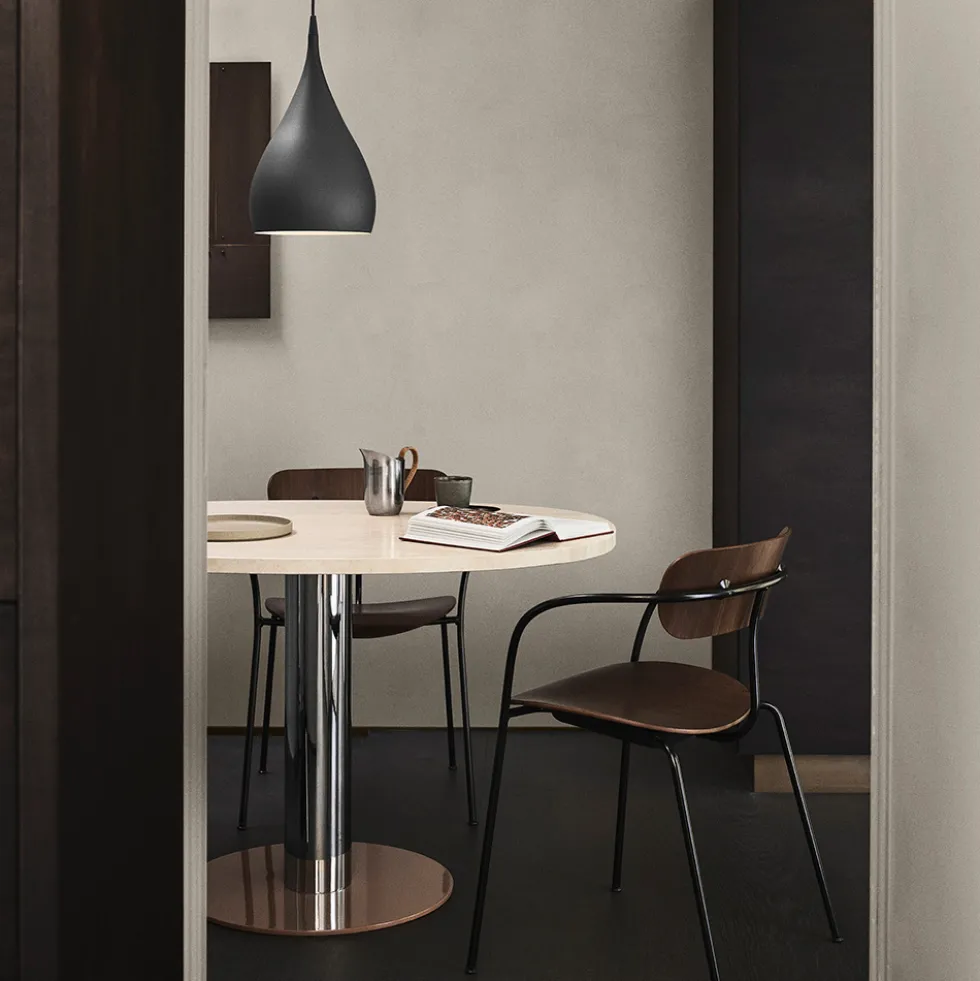Pavilion AV1 stol