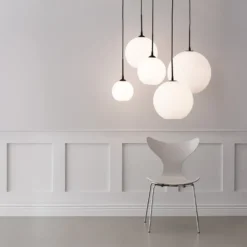 Pendel Capo Ø35 svartstruktur/opal glas