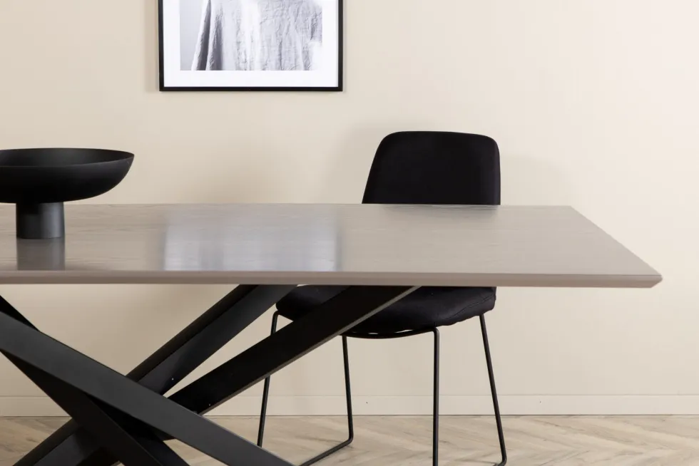 Piazza Rektangulära Matbord 180 x 90 Black