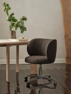 Rico Dining w. Hjul Soft Bouclé – Mörkbrun Stol
