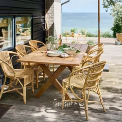 Robert karmstol exterior