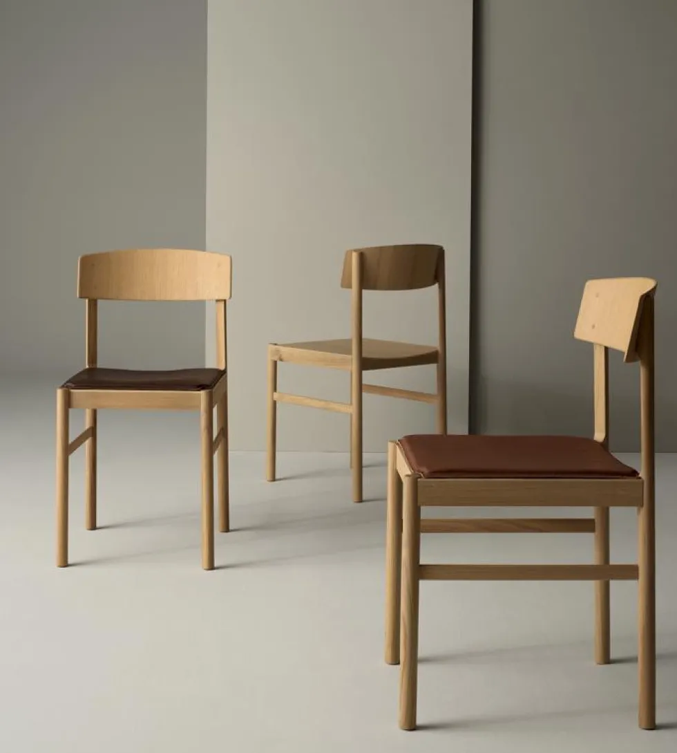 Rod Stol – design av Pierre Sindre, flera färger & valbara dynor