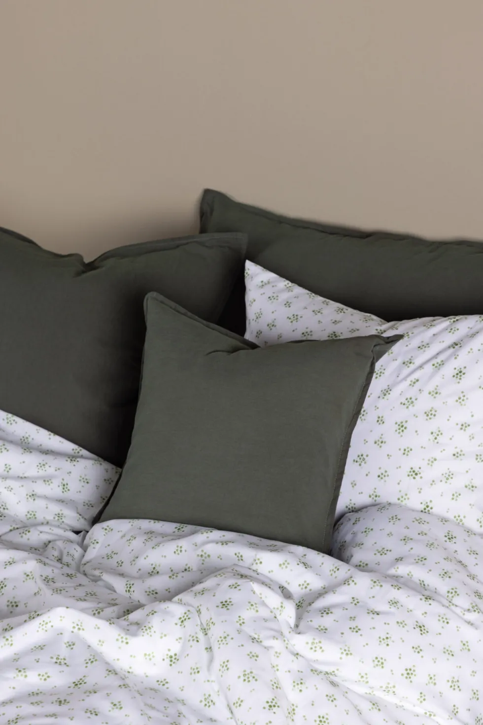 Ronja Kuddfodral 45 x 45 Green