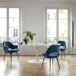 Saarinen Oval Table 198