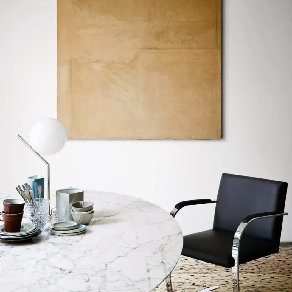 Saarinen Round Table matbord 91