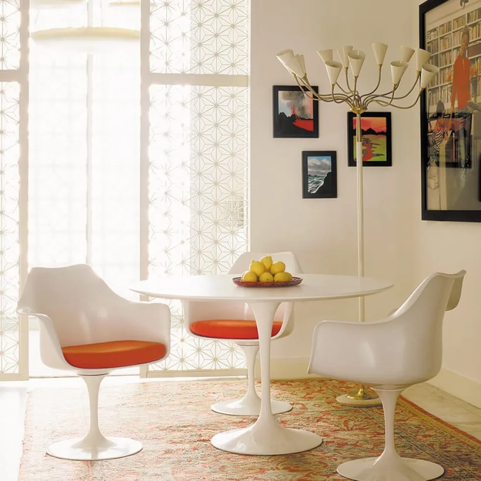 Saarinen Round Table matbord 152