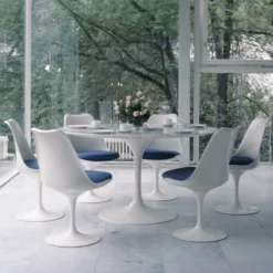 Saarinen Tulip Armless chair