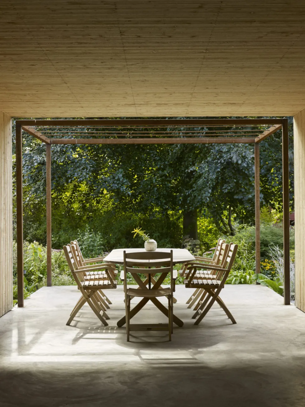 Selandia armchair
