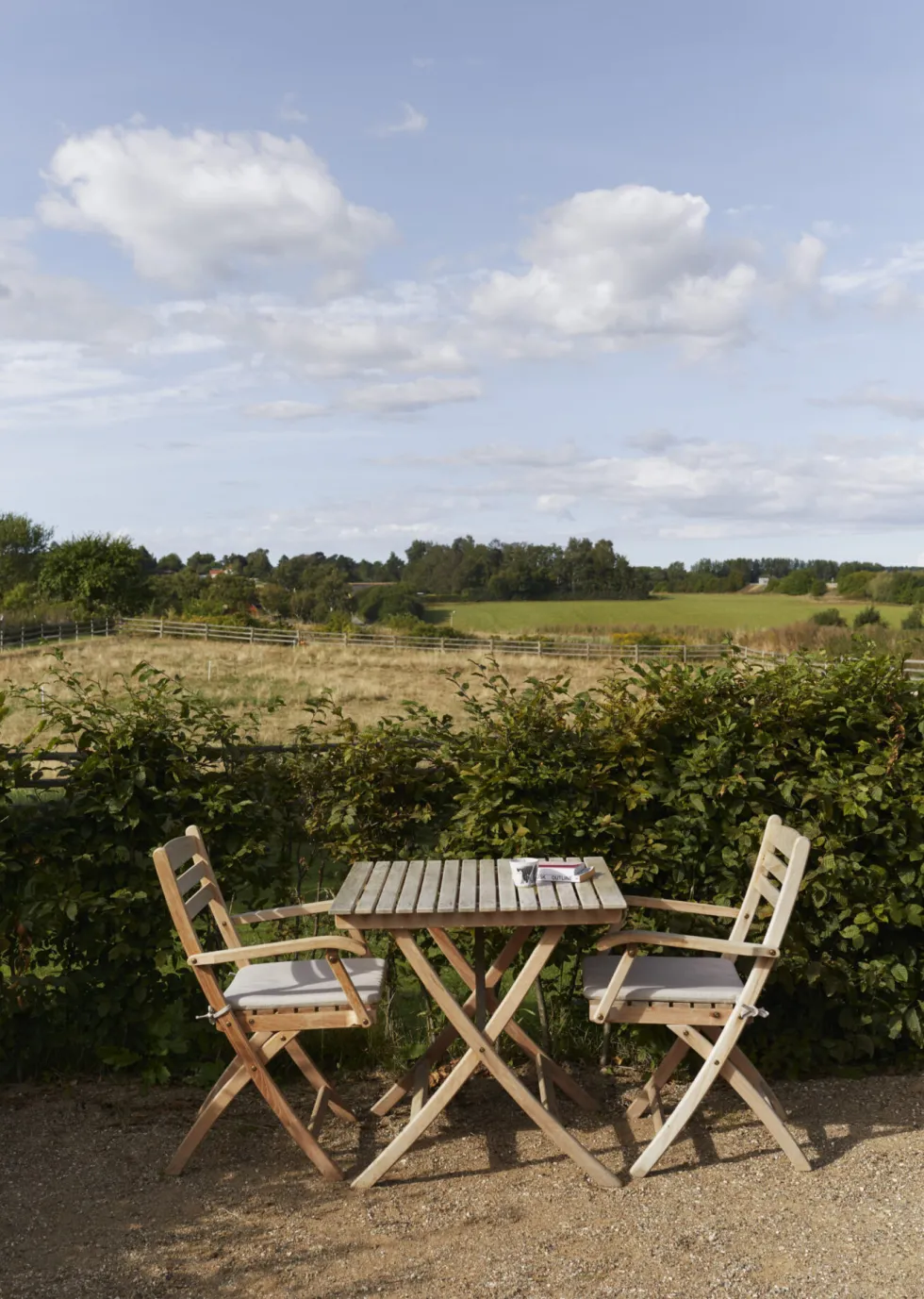 Selandia folding table 147