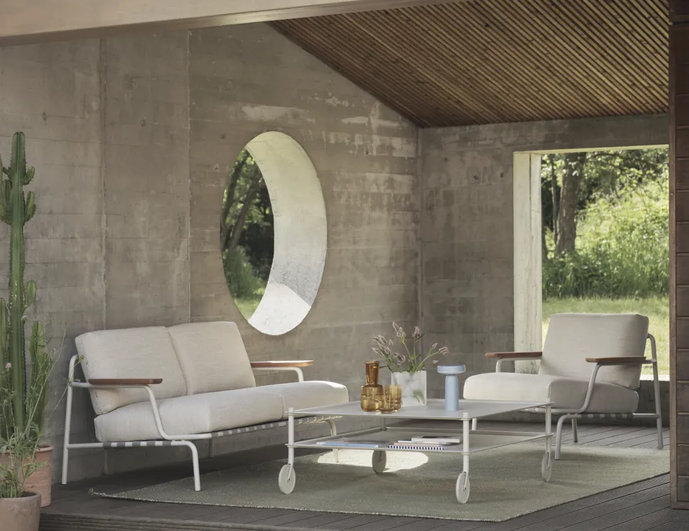 Settle Lounge Chair