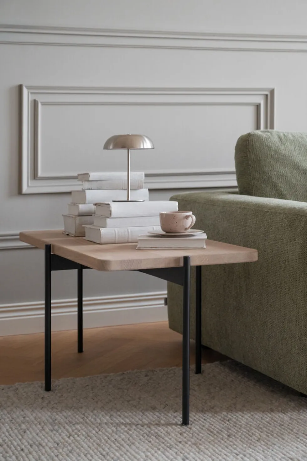 Shelton soffbord 95×50 svart metall