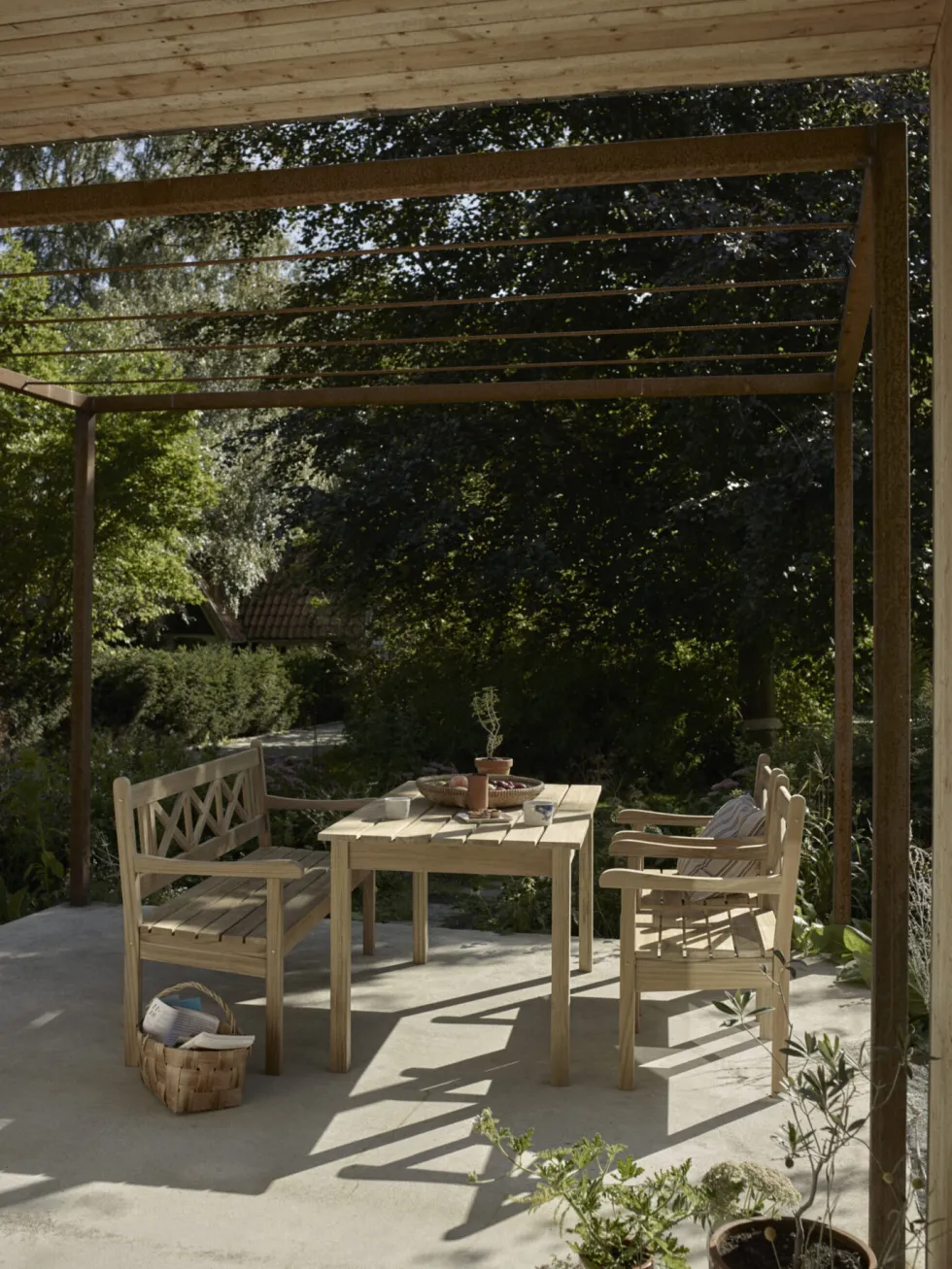 Skagen table