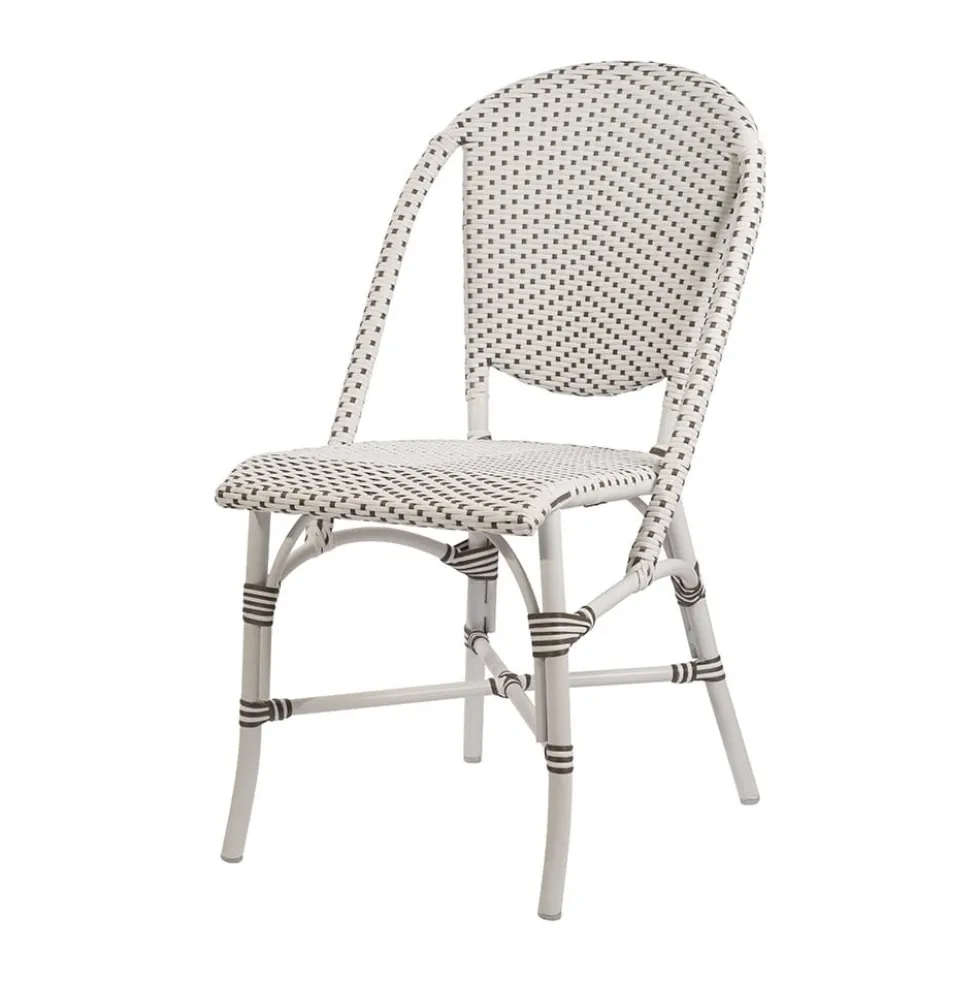Sofie chair exterior