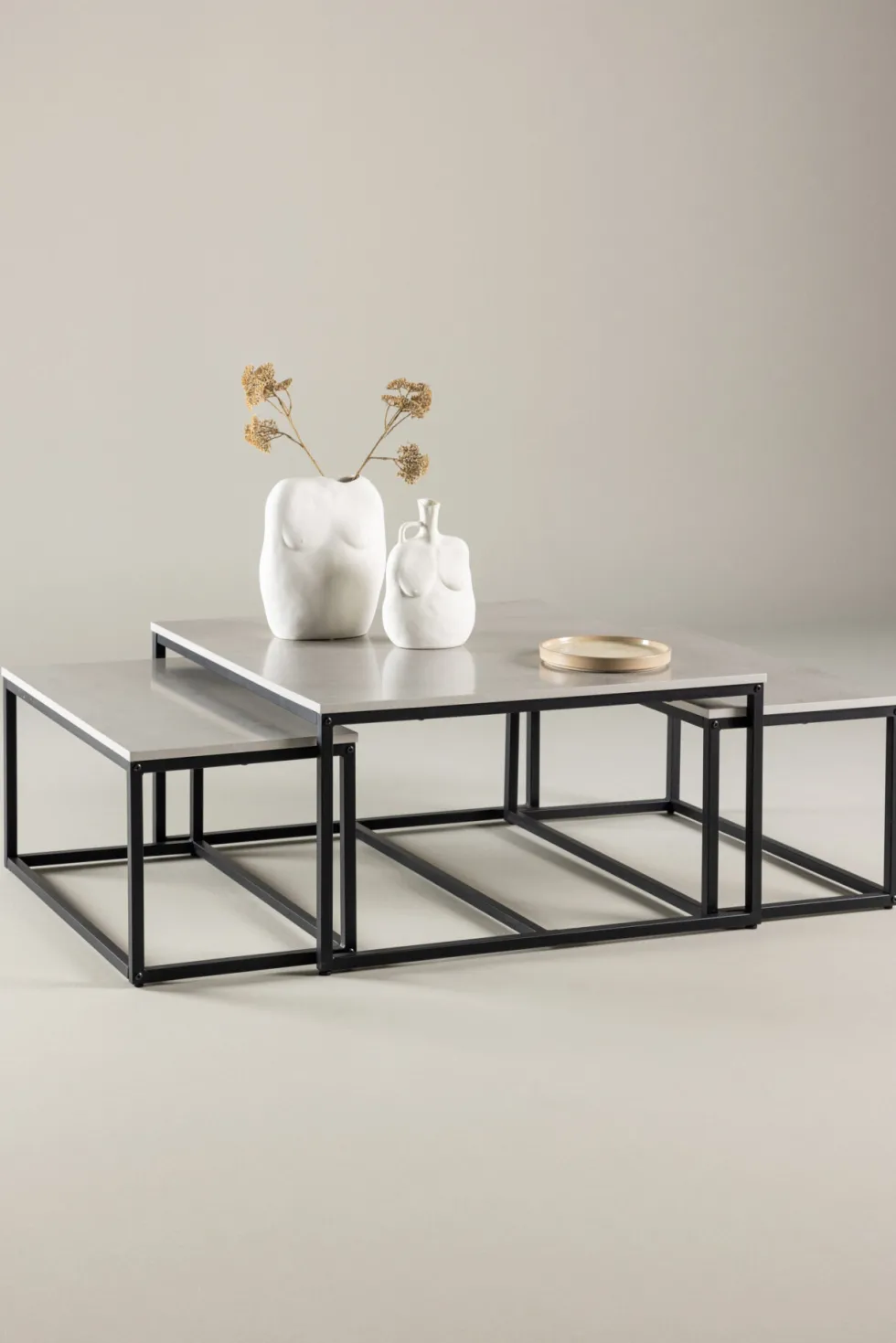 Solna Soffbord Bord 1: 80 cm Bord 2: 73 cm x Bord 1: 80 Bord 2: 38 cm Grå