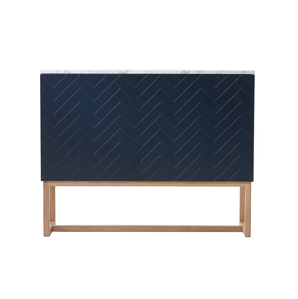 Story cabinet skåp
