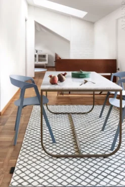 Tati Dining table 140