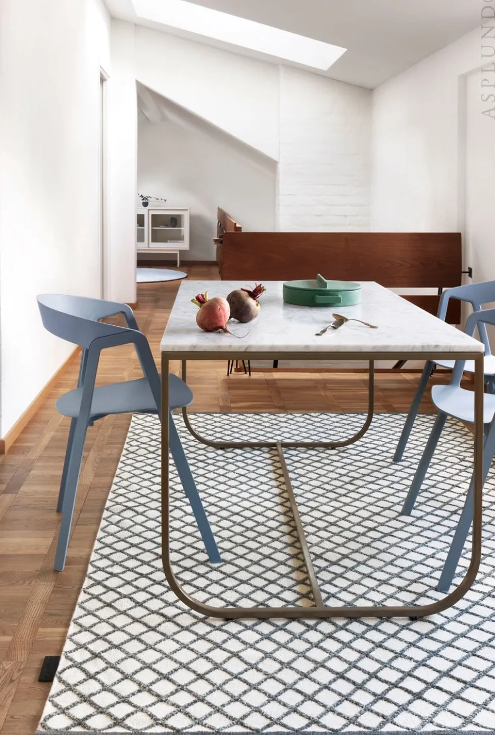 Tati Dining table 140