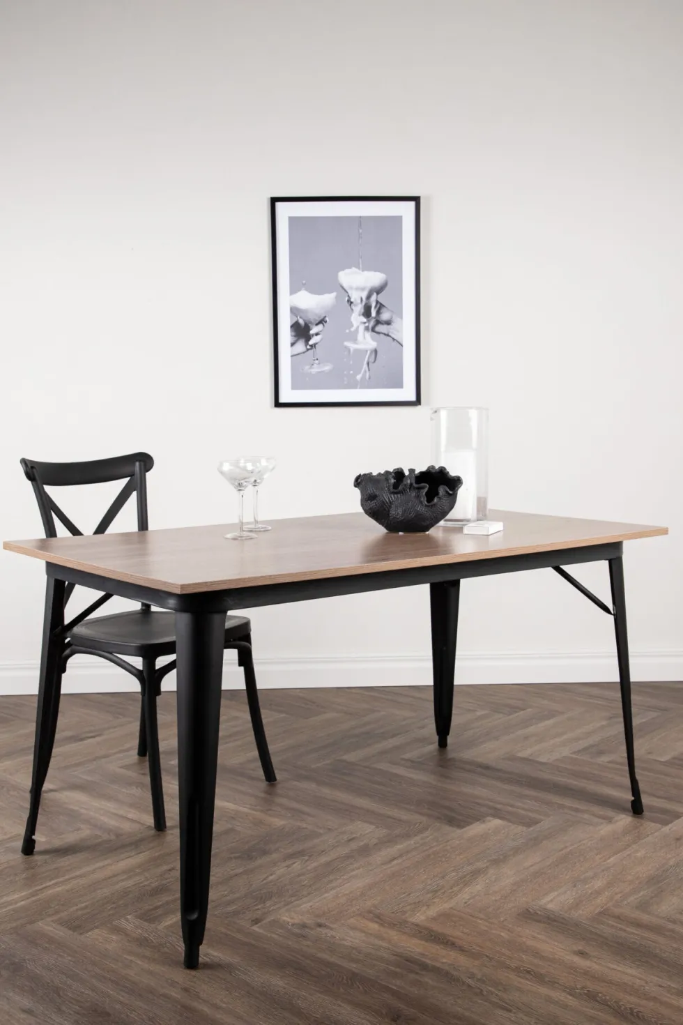 Tempe Rektangulära Matbord 140 x 80 Walnut
