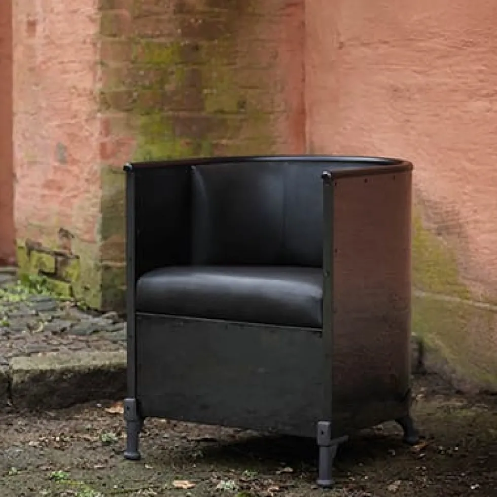 Theselius Noir fåtölj