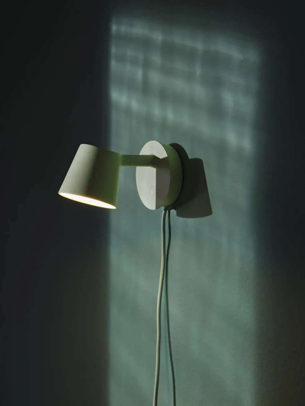 Tip vägglampa
