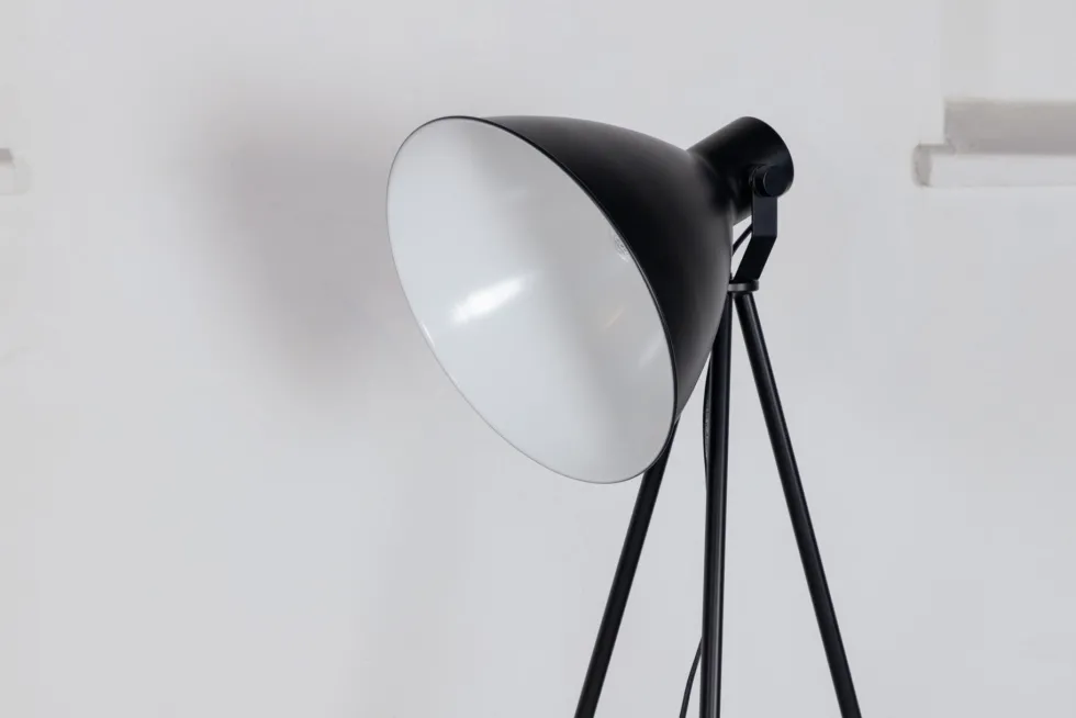 Tiv Golvlampa 73 x 140 x 63