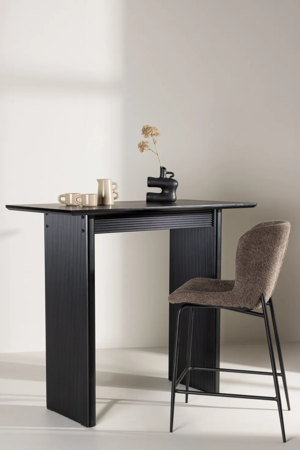 Vail Barbord 120 x 60 Black