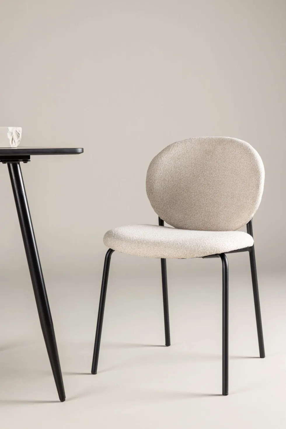 Vault Matstolar Beige