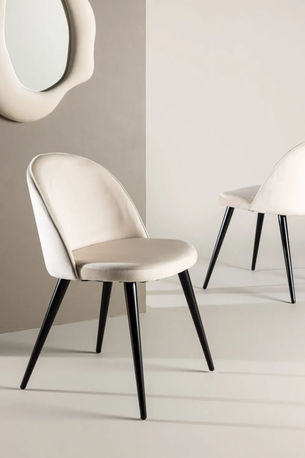 Velvet Matstolar Beige