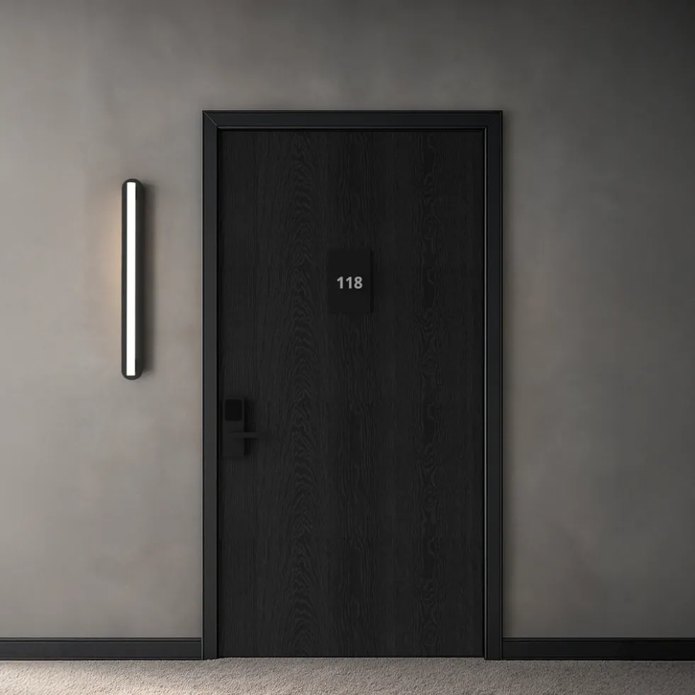 Vägglampa Royale Plain längd 60cm