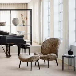 VIPP466 Lodge Lounge chair