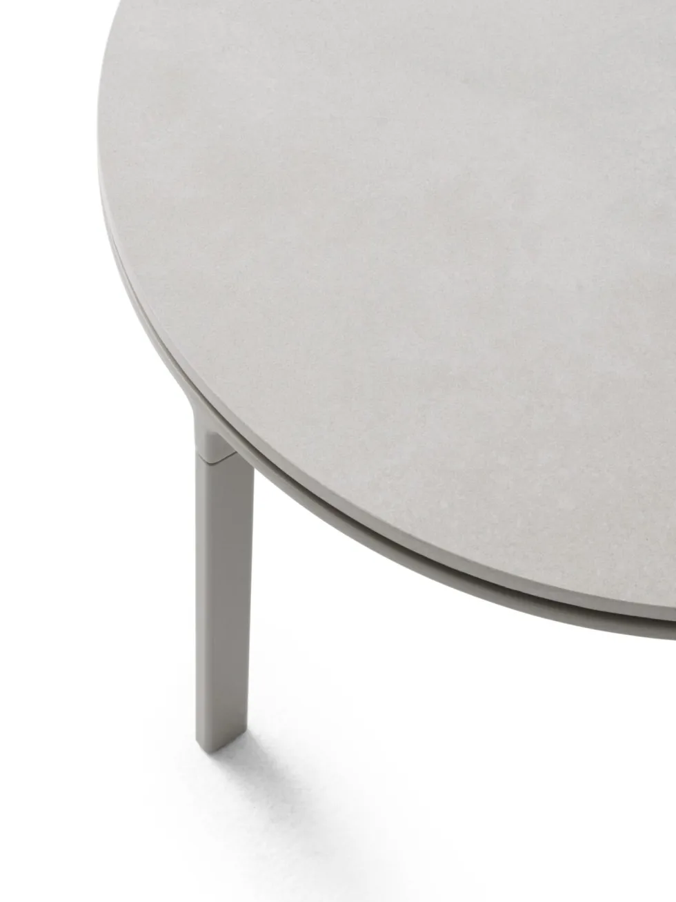 VIPP714 Open air coffee table