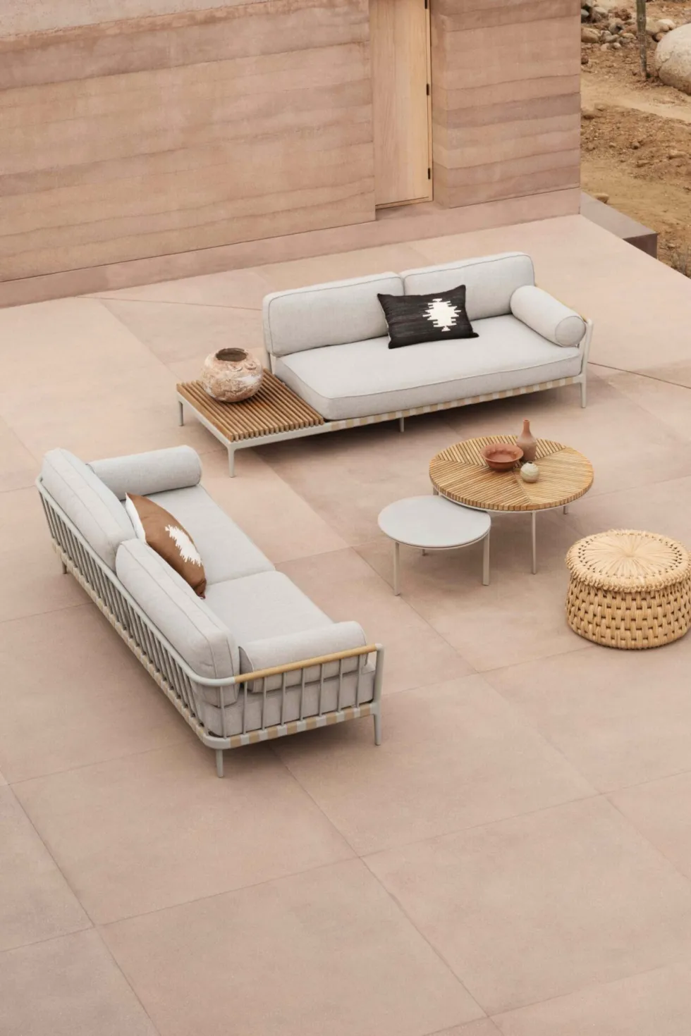 VIPP714 Open air coffee table