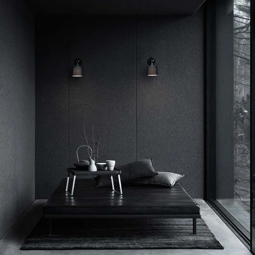 VIPP524 vägglampa