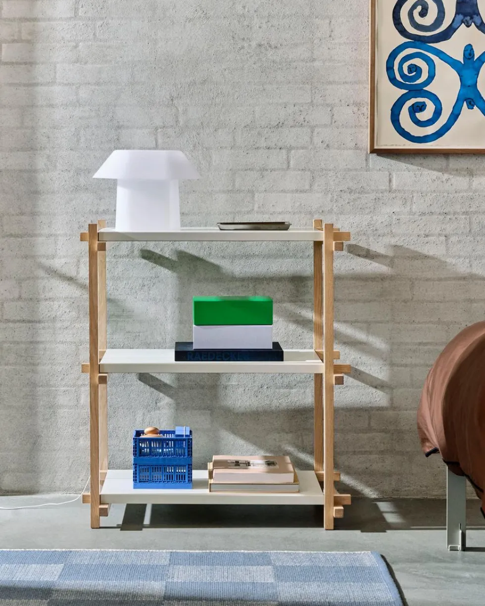 Woody column low hylla